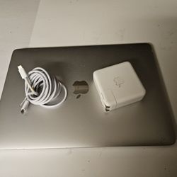 Apple Macbook Pro 13" Screen i7 16gb Ram 256gb Nvme 