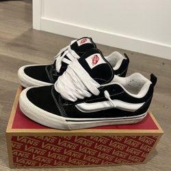 Men’s Vans Size 9.5