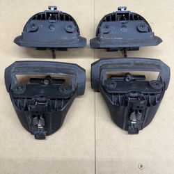 Thule 460R Rapid Podium Fixpoint Foot Set And Thule Podium Fit Kit 3142