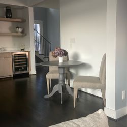 Kitchen Table And Chairs Crate And Barrel 