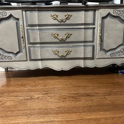 Wood Dresser/tv Stand 