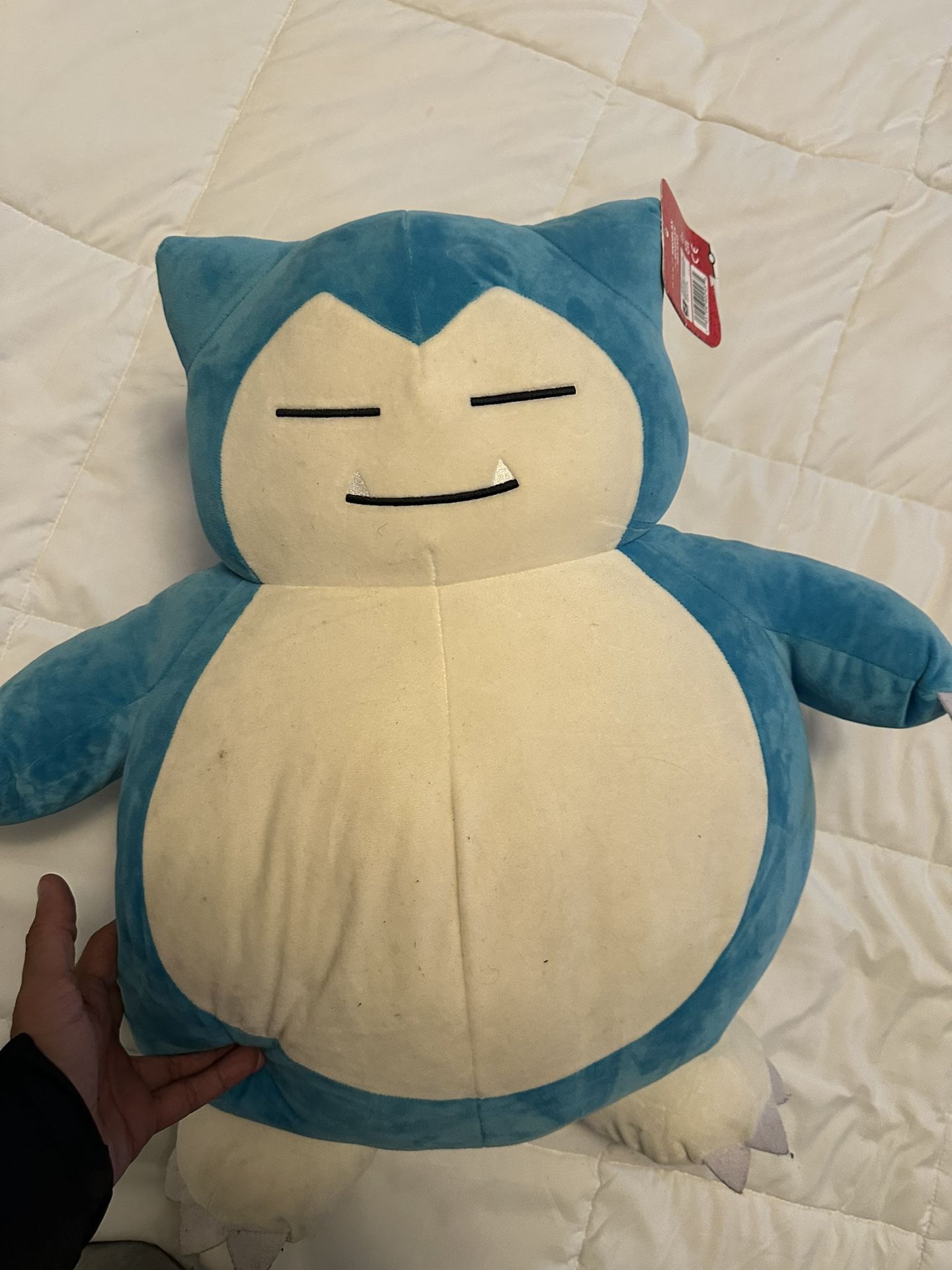 Snorlax Official Pokemon Plushie !