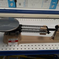 TRIPLE BEAM BALACE  2,610 ,5 Lb