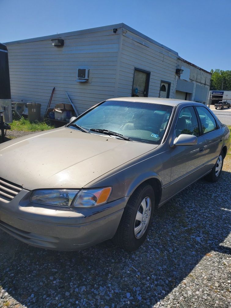 1999 Toyota Camry