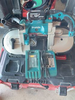 Makita 18V LXT Cordless Band Saw with Battery and Charger