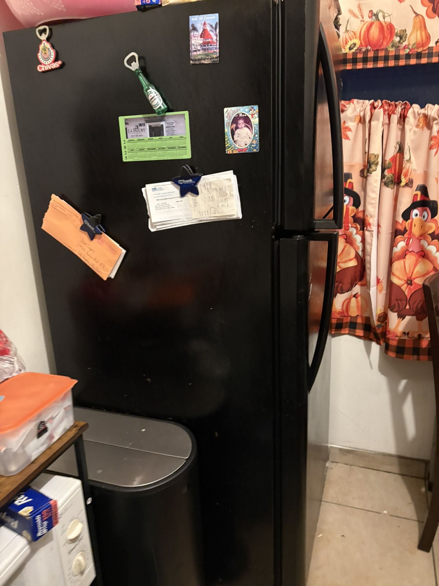 Refrigerator 
