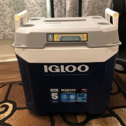 Igloo   2 Off   70
