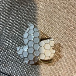 RARE CORO LEAF BROOCH LIKE NEW CONDITION Signed 