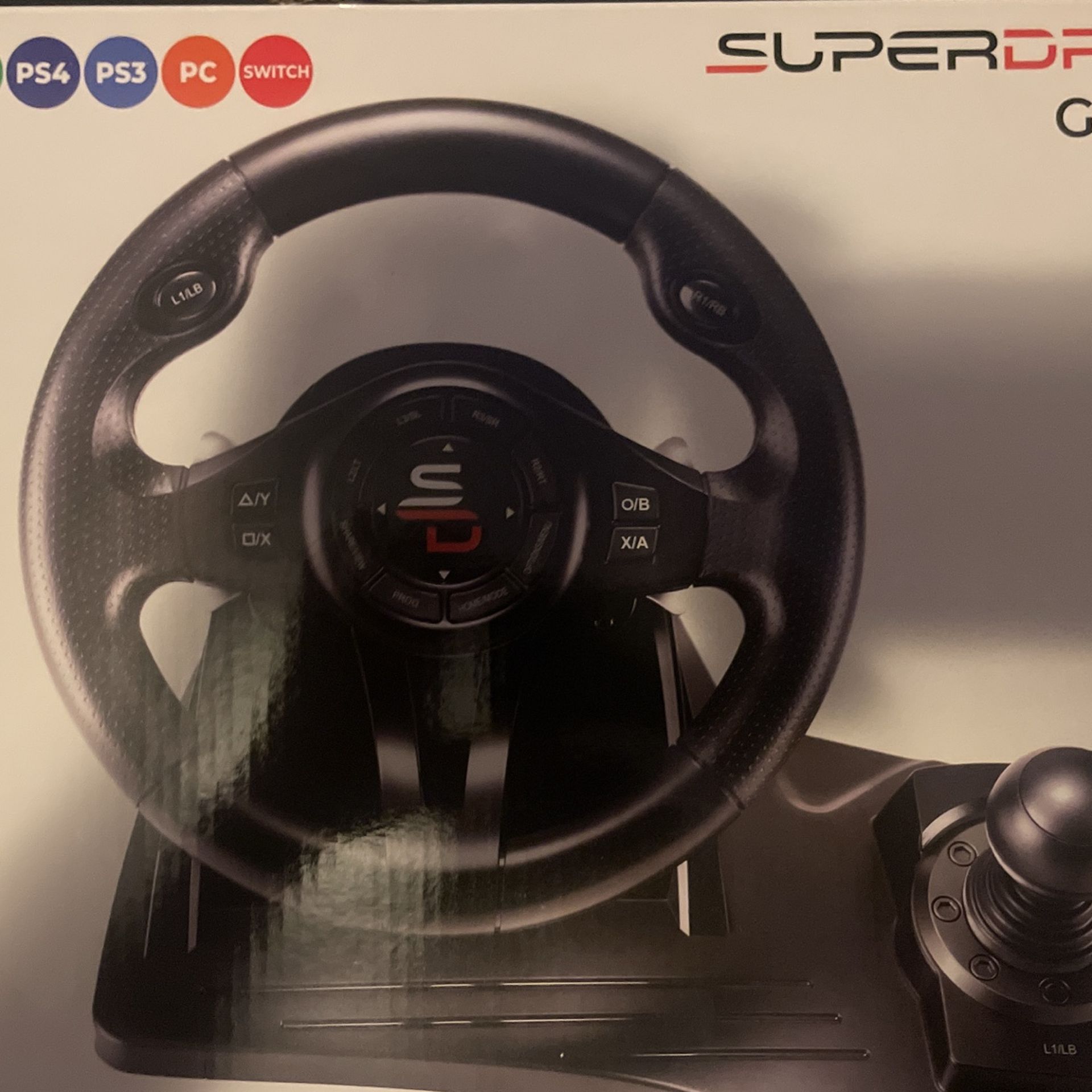 Gaming steering wheel and pedals