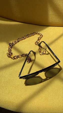 Sunglasses / mask holder chain