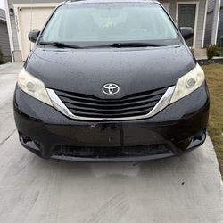 2013 Toyota Sienna