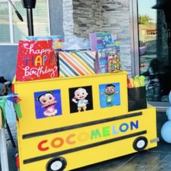 Cocomelon Bus prop