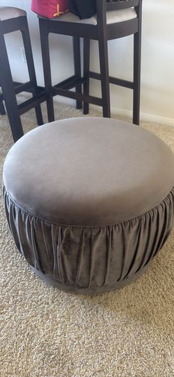 Grey ottoman