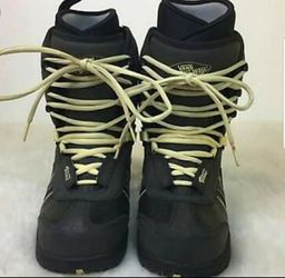 Vans high standar snow boots