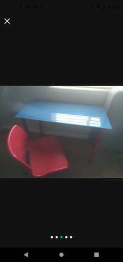 Kids Desk And Chair