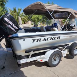Tracker Tundra 2002 V18..HULL ALUMINUM 