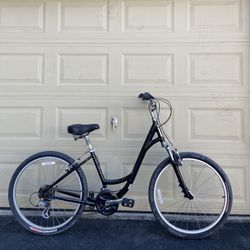 Medium SPECIALIZED Globe Carmel Aluminum Comfort Step-Thru Utility Woman’s Bike Bicycle ~5'6"-5'10"