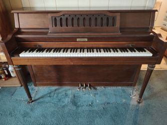 Vintage Currier Console Piano - $495 OBO