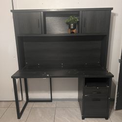 Free  Desk Hutch 