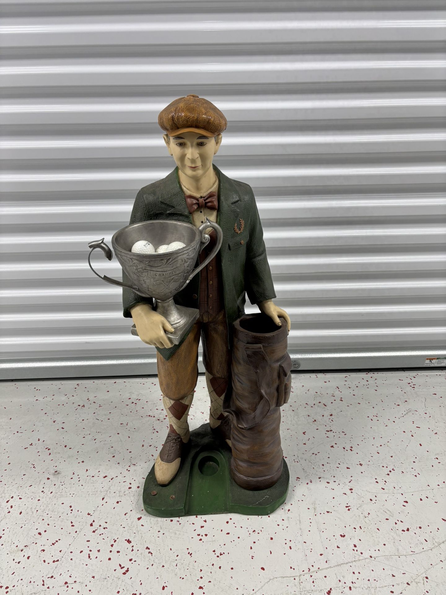 Golf Statue