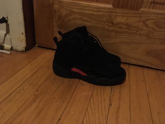 Jordan 12s size 7