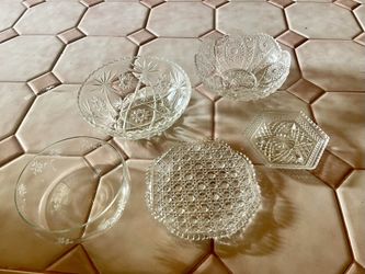CRYSTAL AND GLASS SERVING PLATTERS AND BOWLS