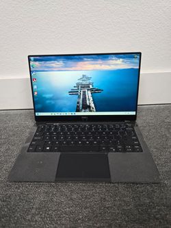 Premium Dell XPS 13 Touchscreen 4k UHD Intel i7 with 16GB ram 512GB SSD Wifi Camera Backlit Keyboard Thunderbolt Windows 11