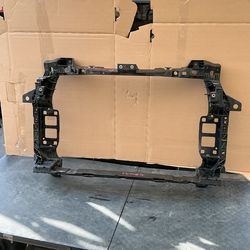 2017 - 2020 AUDI Q7 - RADIATOR SUPPORT OEM