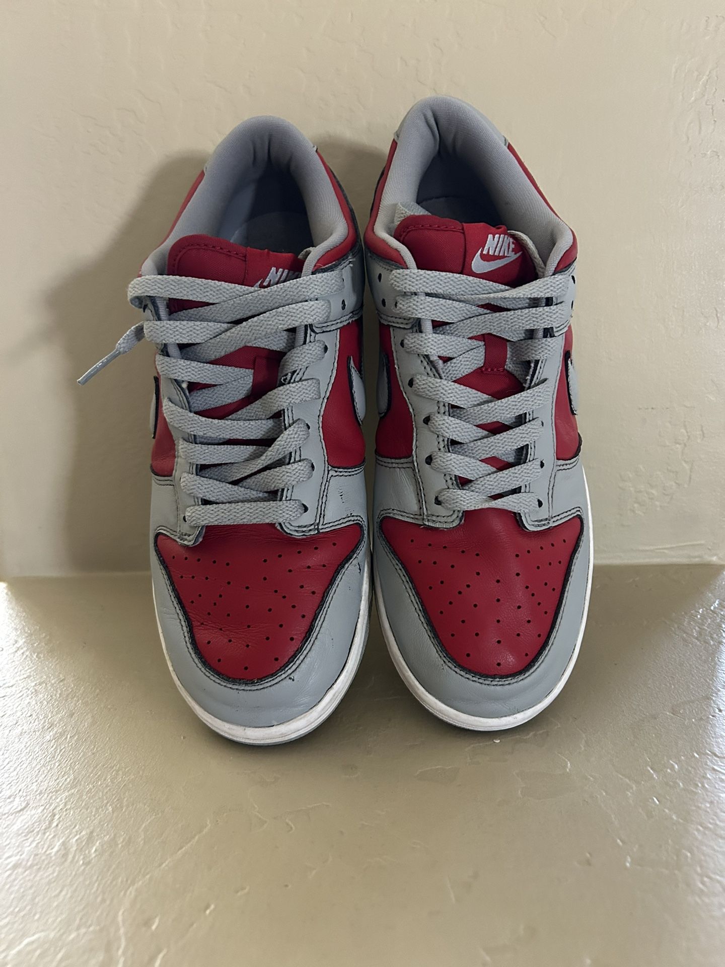Nike Red And Gray Size 7.5