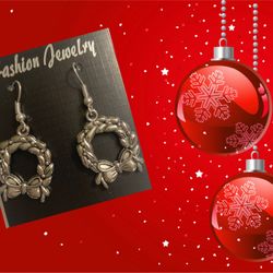 Silver Wreath Christmas Earrings