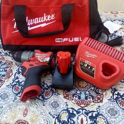 Milwaukee M12 FUEL 12 V Lithium Ion Brushless Cordless 1/2" Hammer Drill Kit (1) 4.0 Ah Battery & Charger 