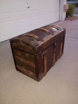 Ed Roos Company "Forest Park Line" trunk chests Vintage trunks&chests collectable rare