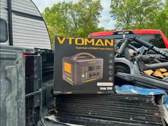 VTOMAN 3096 Wh Portable Power Station LiFePO4 Solar Generator