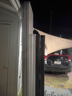 Folding table