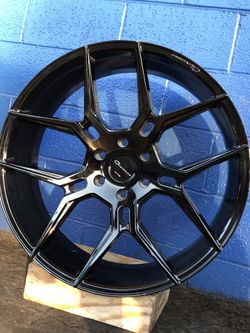 24” Giovanna Haleb Band New Special Pricing-Selling Fast.....💲1299