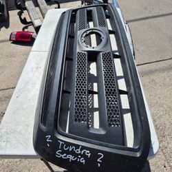 Toyota Tundra Grille Oem