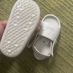 Adidas Toddler Size 8 Slides 