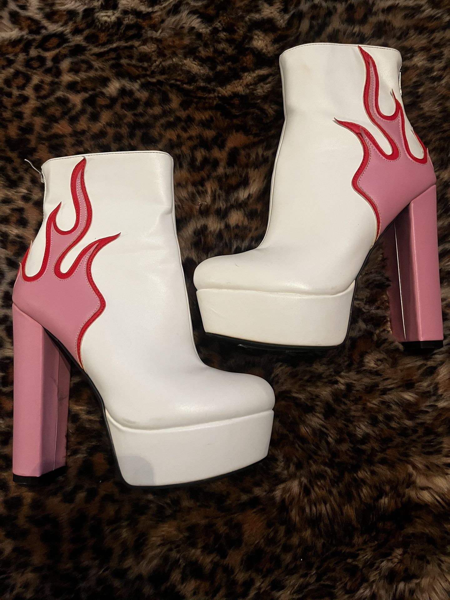 Adonis Platform boots