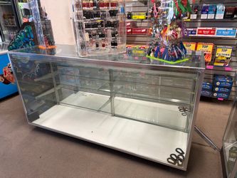 Display Case Good Condition