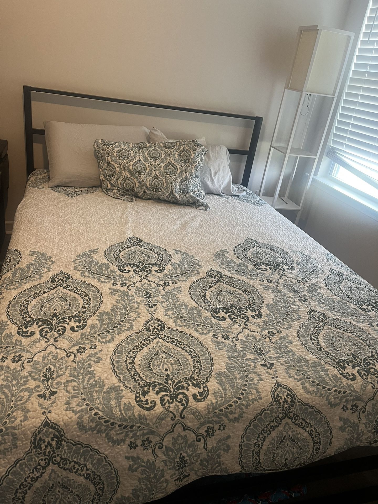 Queen Bed