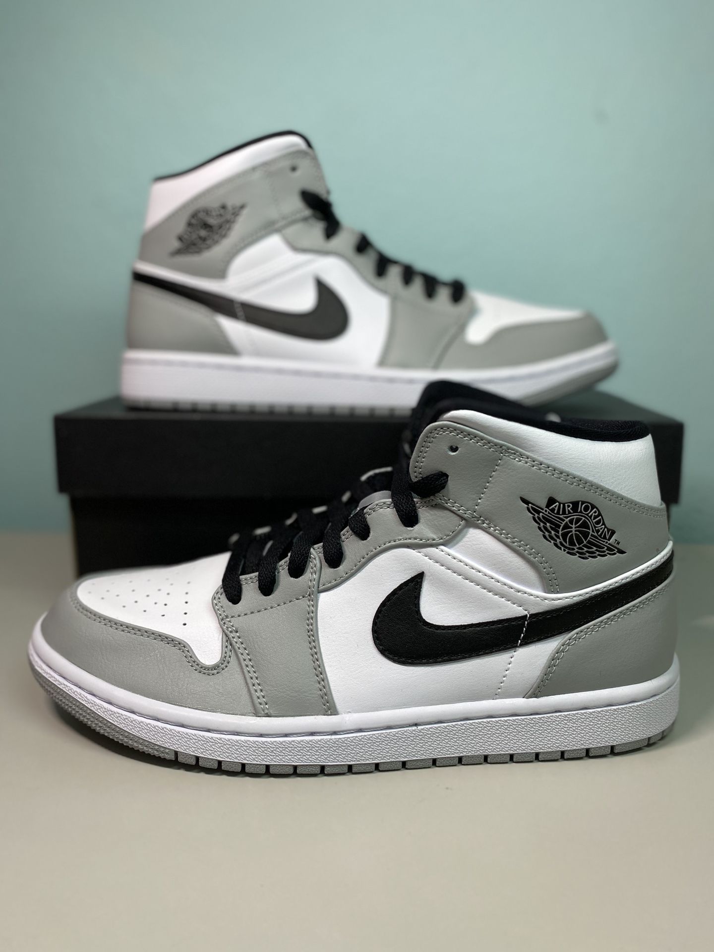 Jordan 1 Mid Grey Size 8.5