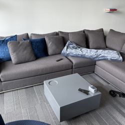 Modern Sectional Couch 