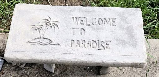 Welcome TO PARADISE BENCHES