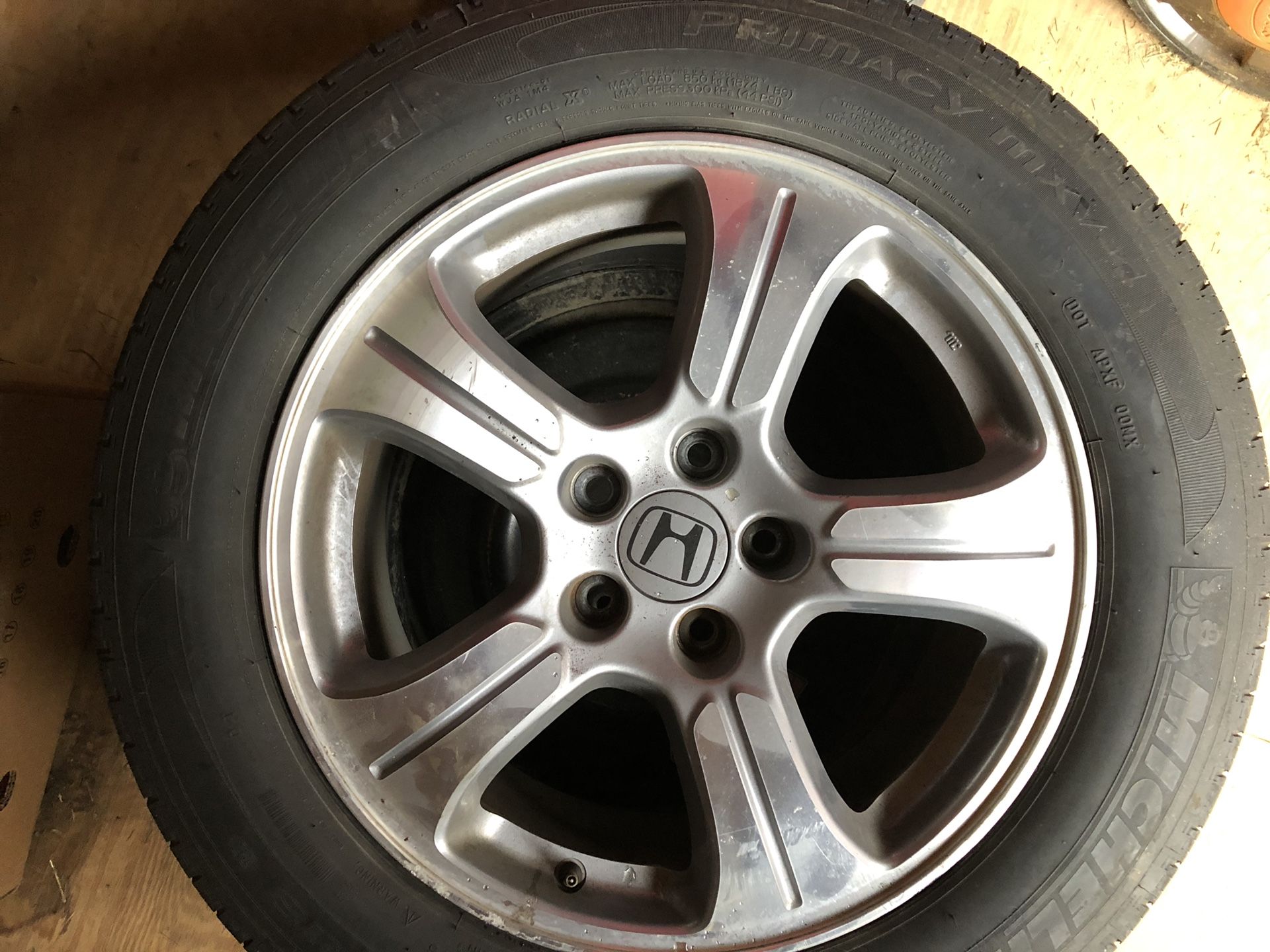 Honda Pilot Tires and Rims Original $500