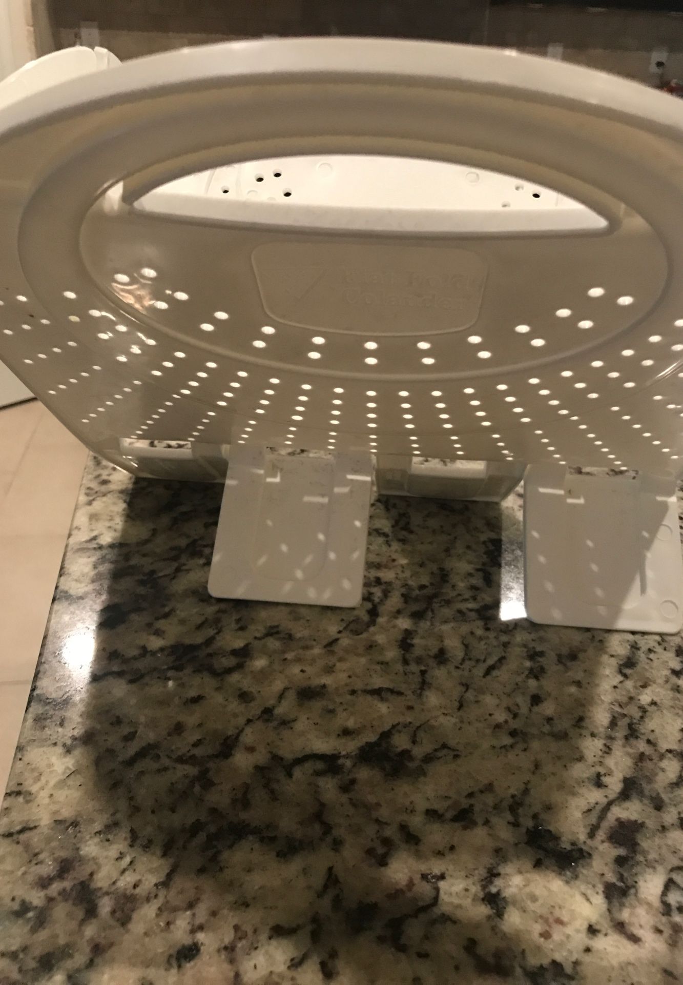 Foldable colander/ strainer