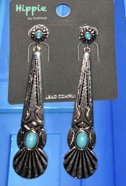 Boho Hippie Cowgirl, Conch, Drop Earrings With Silver And Turquoise Accent