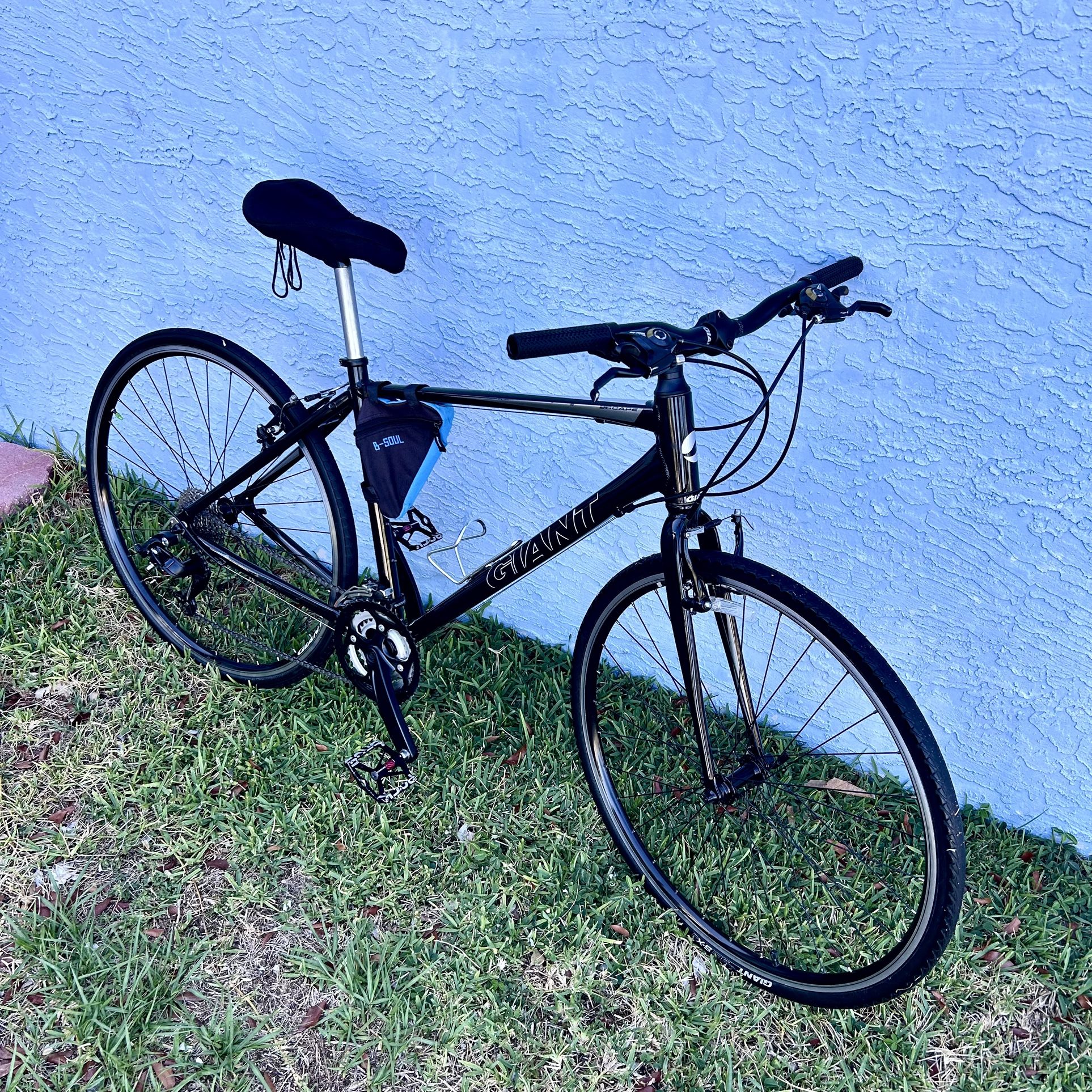 Mans Bicycle 700c In Good Working Condition