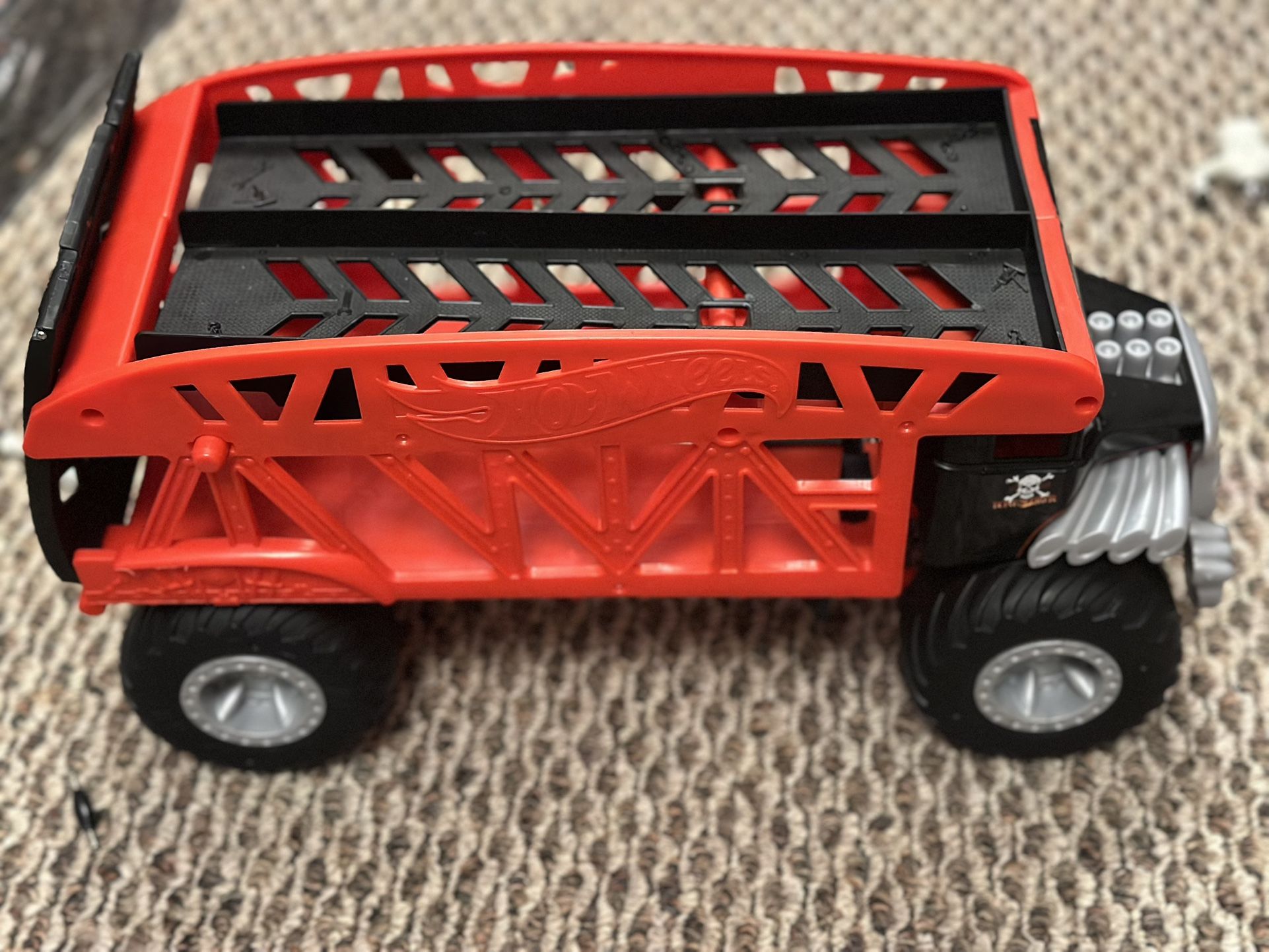 Hot wheels monster Truck Storage Truck