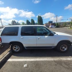 1999 Ford Explorer