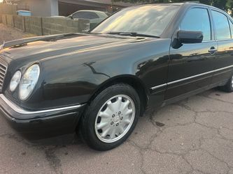 1998 Mercedes Benz e320